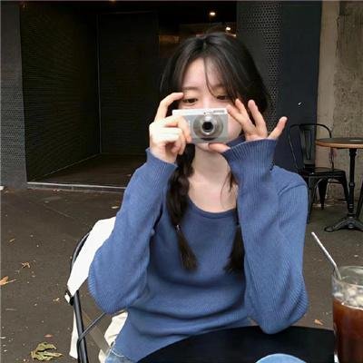 我想变成鸟,所以跳起来